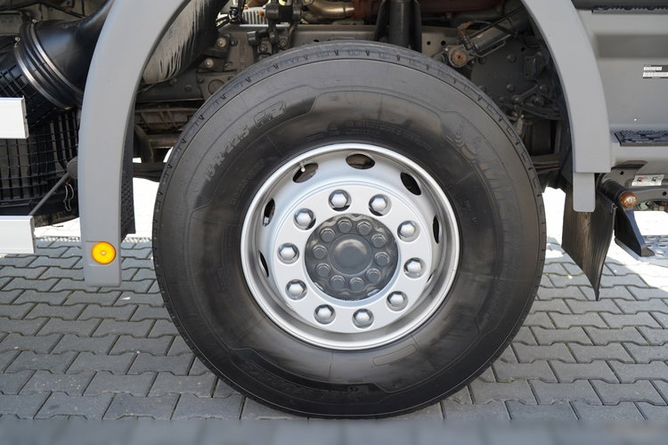 Mercedes ACTROS 2636 / 6x4 / SKRZYNIOWY 6, 5 M + HDS HIAB 166 E-5 HIDUO / WYSUW 15 M / MOCNA PODŁOGA / STEROWANIE RADIOWE / ROTATOR / SPROWADZONY zdjęcie 26