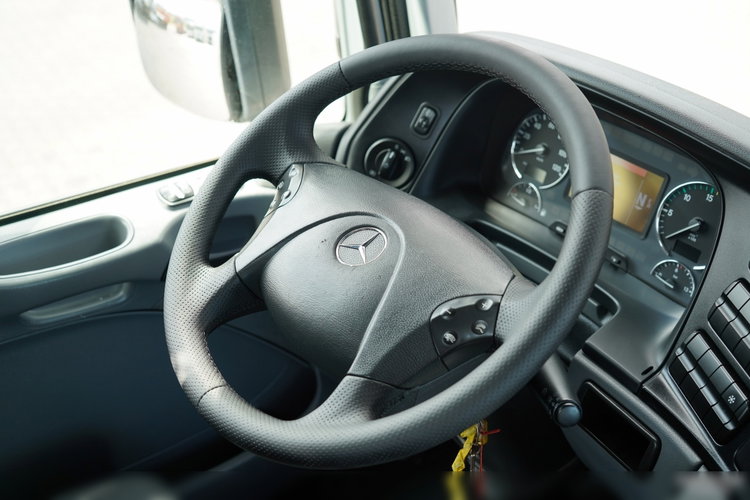 Mercedes ACTROS 2636 / 6x4 / SKRZYNIOWY 6, 5 M + HDS HIAB 166 E-5 HIDUO / WYSUW 15 M / MOCNA PODŁOGA / STEROWANIE RADIOWE / ROTATOR / SPROWADZONY zdjęcie 34