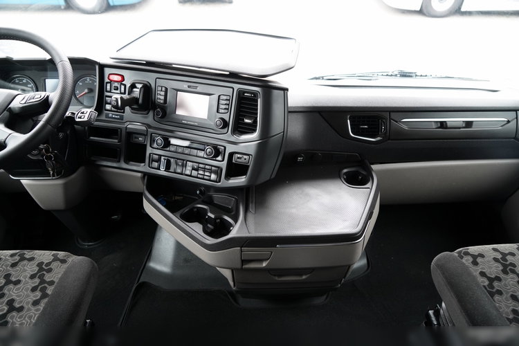 Scania S 500 / MEGA / RETARDER / LOW DECK / KLIMATYZACJA POSTOJOWA / PO KONTRAKCIE SERWISOWYM  zdjęcie 30