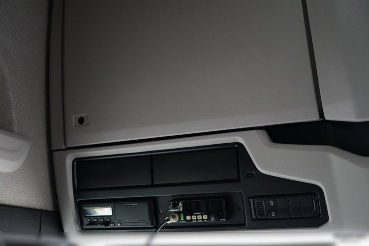 Scania S 500 / MEGA / RETARDER / LOW DECK / KLIMATYZACJA POSTOJOWA / PO KONTRAKCIE SERWISOWYM  zdjęcie 32