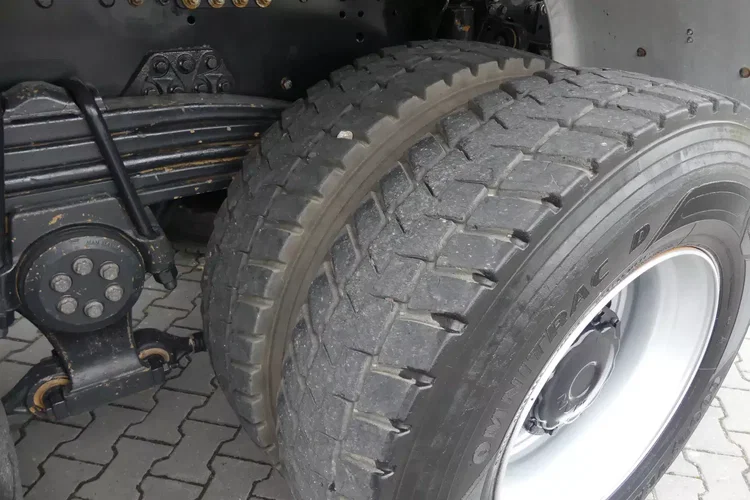 TGS 41.470 / 8x8 / WYWROTKA MEILLER / MANUAL / NISKI PRZEBIEG / zdjęcie 15