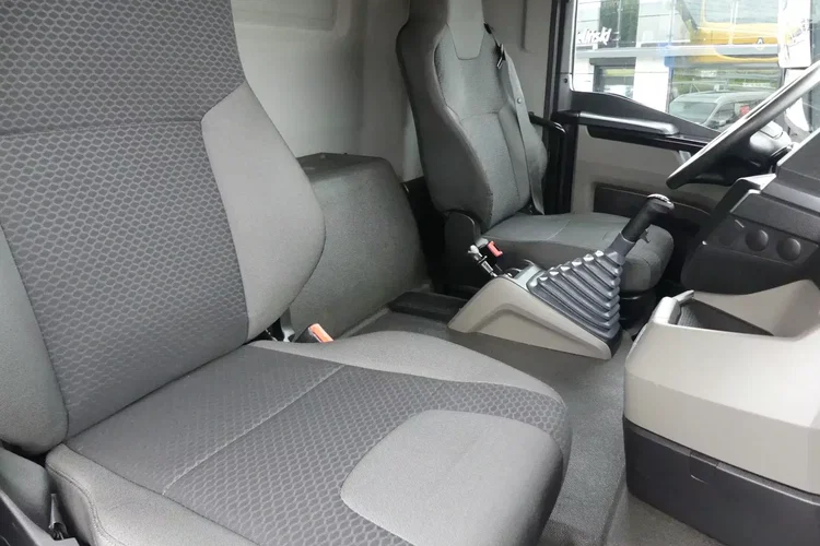 TGS 41.470 / 8x8 / WYWROTKA MEILLER / MANUAL / NISKI PRZEBIEG / zdjęcie 24