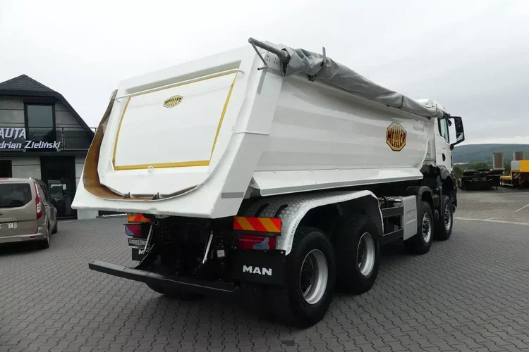 TGS 41.470 / 8x8 / WYWROTKA MEILLER / MANUAL / NISKI PRZEBIEG / zdjęcie 8