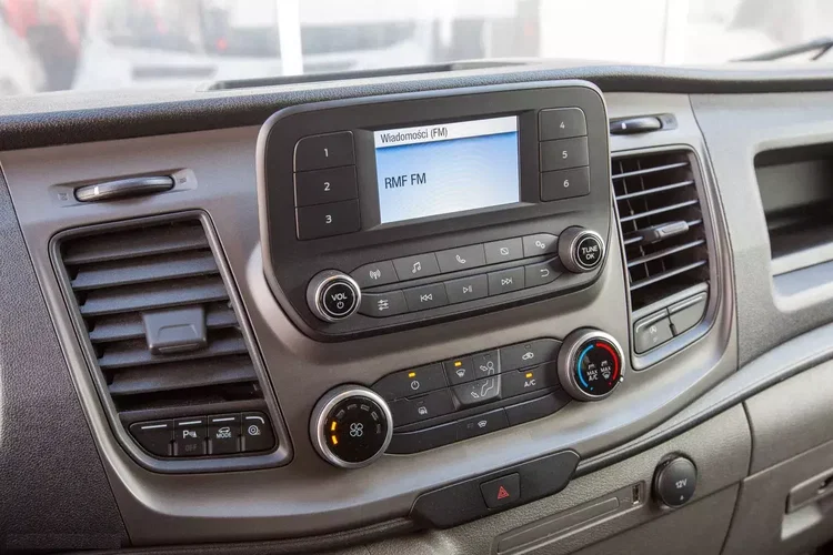 Ford Transit L4H3 MAXI Wysoki Dach zdjęcie 28