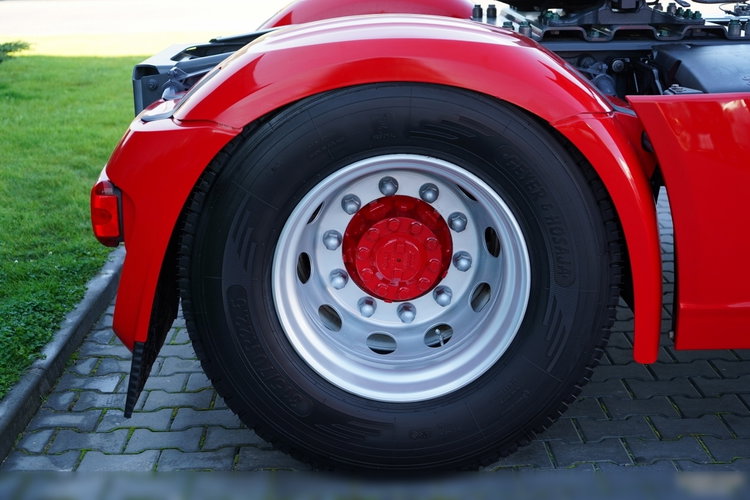 DAF XF 480 / SPACE CAB / RETARDER / KLIMATYZACJA POSTOJOWA / OPONY 100 % / SPROWADZONY / PO KONTRAKCIE SERWISOWYM zdjęcie 21