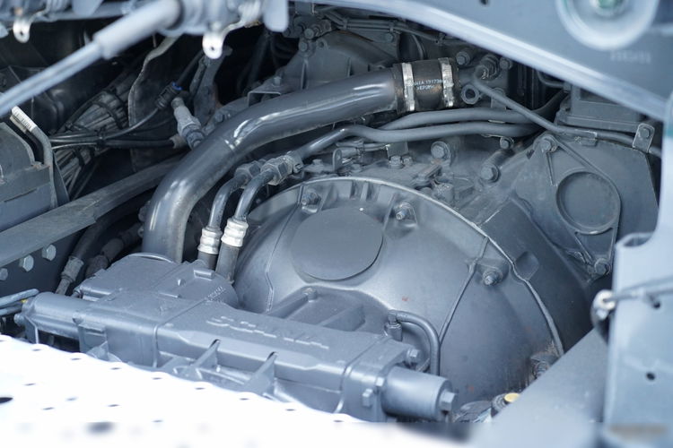 Scania R 450 / 25 SZTUK / RETARDER / HYDRAULIKA / KLIMATYZACJA POSTOJOWA / ALUFELGI / PO KONTRAKCIE SERWISOWYM zdjęcie 15