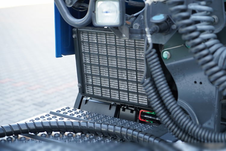 Scania R 450 / 25 SZTUK / RETARDER / HYDRAULIKA / KLIMATYZACJA POSTOJOWA / ALUFELGI / PO KONTRAKCIE SERWISOWYM zdjęcie 16