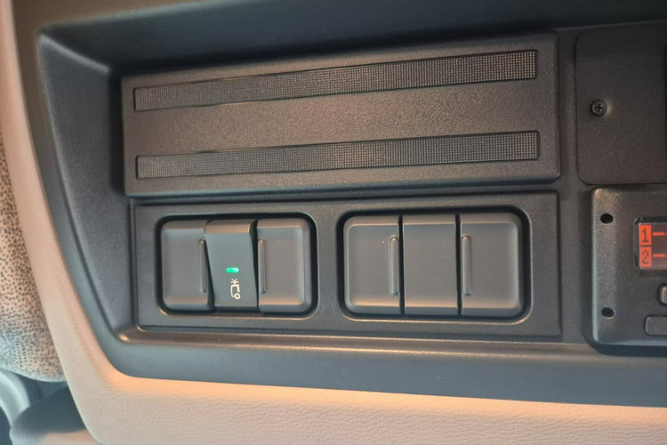 LF 210 DAF LF 210 / WYWROTKA 3 STRONNA / JAK NOWA / MOCNY HDS / HMF 810 zdjęcie 36