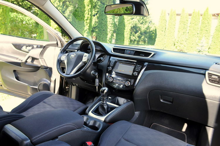 Nissan Qashqai 1.5d(110KM) Radar Led Duża Navi Kamera Welur Grzane Fotele Alu17"ASO zdjęcie 24