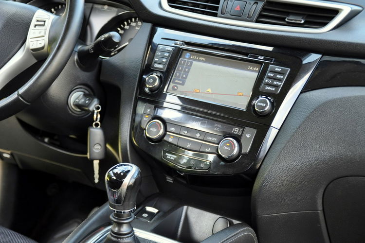 Nissan Qashqai 1.5d(110KM) Radar Led Duża Navi Kamera Welur Grzane Fotele Alu17"ASO zdjęcie 26