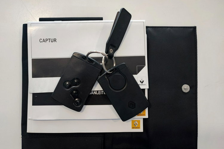 Renault Captur -niski udokumentowany przebieg + pełny serwis zdjęcie 21