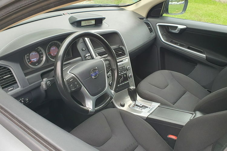 Volvo XC 60 2.4 D5 205KM # AWD # Automat # Kinetic # Polski Salon # Super Stan zdjęcie 10