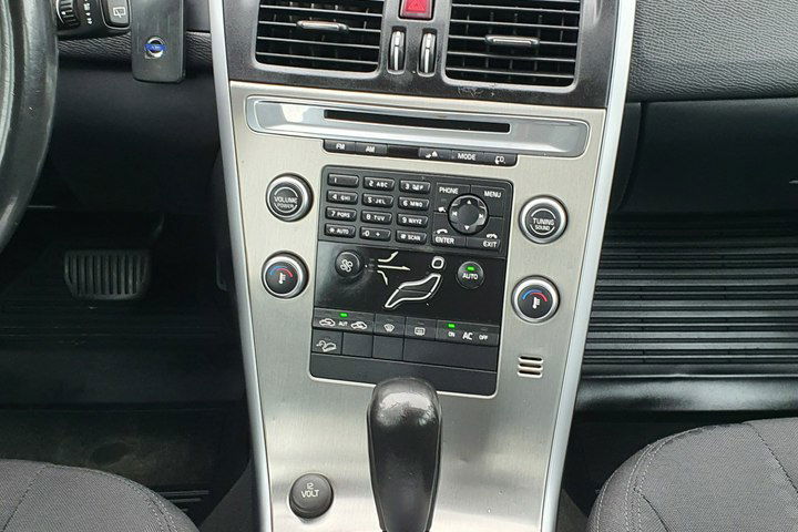 Volvo XC 60 2.4 D5 205KM # AWD # Automat # Kinetic # Polski Salon # Super Stan zdjęcie 19