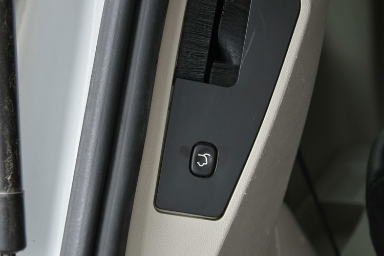 Chrysler Town & Country 3.6 V6 287KM 2016r. Skóra 7os. DVD Kamera el. drzwi PL tablice zdjęcie 29