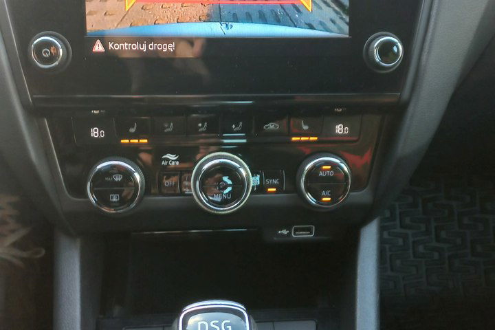 Skoda Octavia DSG STYLE Fotele Kubełki Kamera Cofania Serwis ASO 1.5TSI 150KM zdjęcie 2