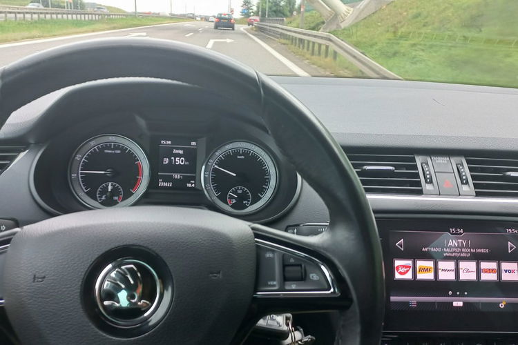 Skoda Octavia DSG STYLE Fotele Kubełki Kamera Cofania Serwis ASO 1.5TSI 150KM zdjęcie 3