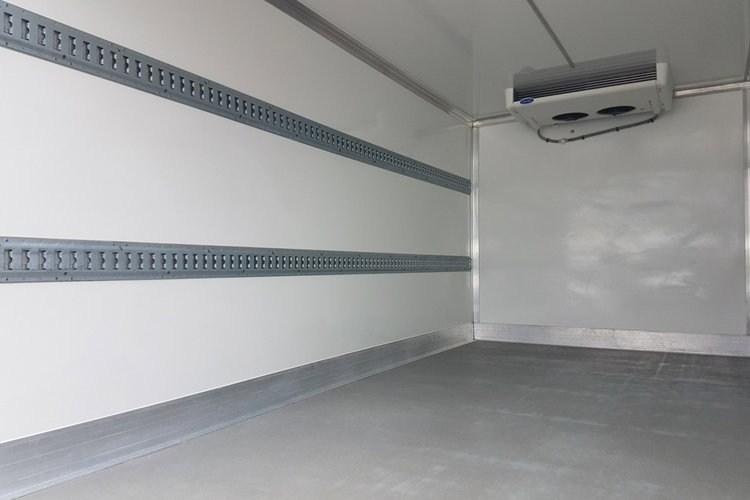 Renault Master 8EP CHŁODNIA 4.20x2.10x2.00 IZOTERMA AGREGAT CARRIER FUNKCJA GRZANIA zdjęcie 18