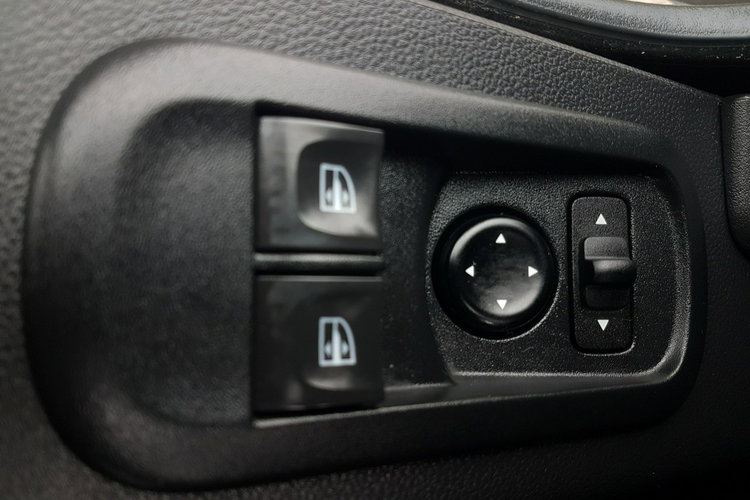 Renault Master 8EP CHŁODNIA 4.20x2.10x2.00 IZOTERMA AGREGAT CARRIER FUNKCJA GRZANIA zdjęcie 9