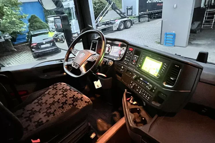 R450 z Niemiec cała na poduszce x6 hydraulika ASO Scania Full LED NAVI zdjęcie 29