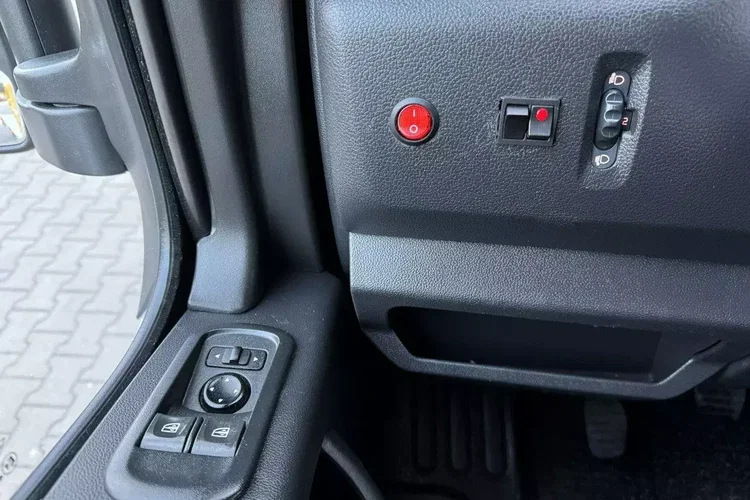 Renault Master zdjęcie 23