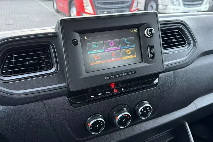 Renault Master zdjęcie 27