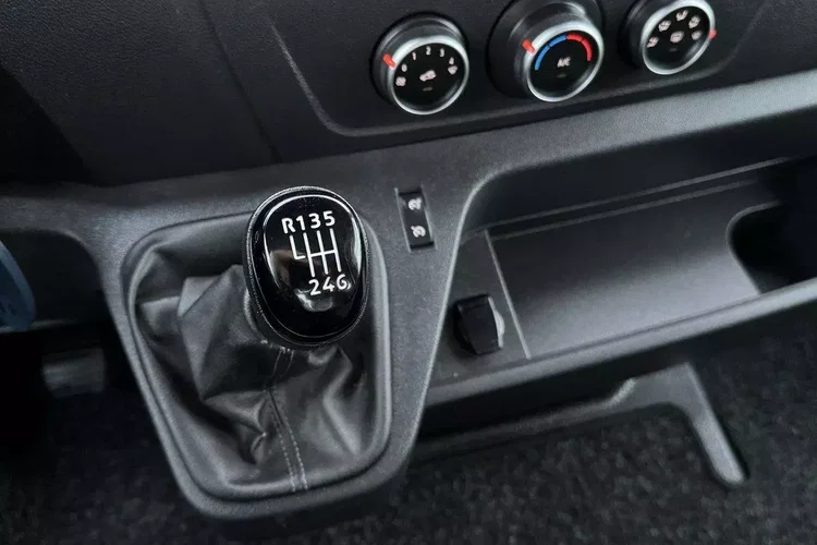 Renault Master zdjęcie 28