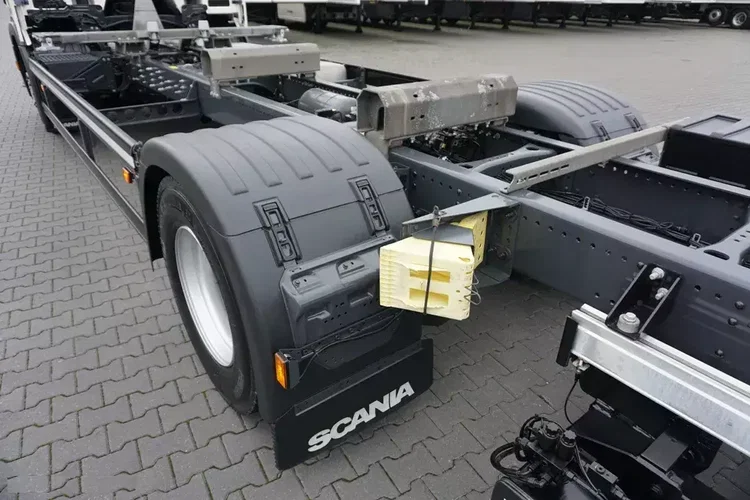 Scania / P 410 / E 6 / BDF + WINDA / 7.15 , 7.45, 7.82 M / RETARDER zdjęcie 20