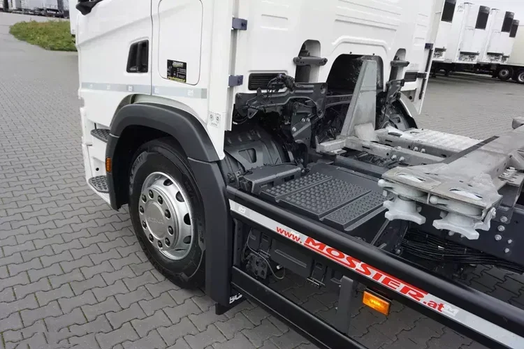 Scania / P 410 / E 6 / BDF + WINDA / 7.15 , 7.45, 7.82 M / RETARDER zdjęcie 24