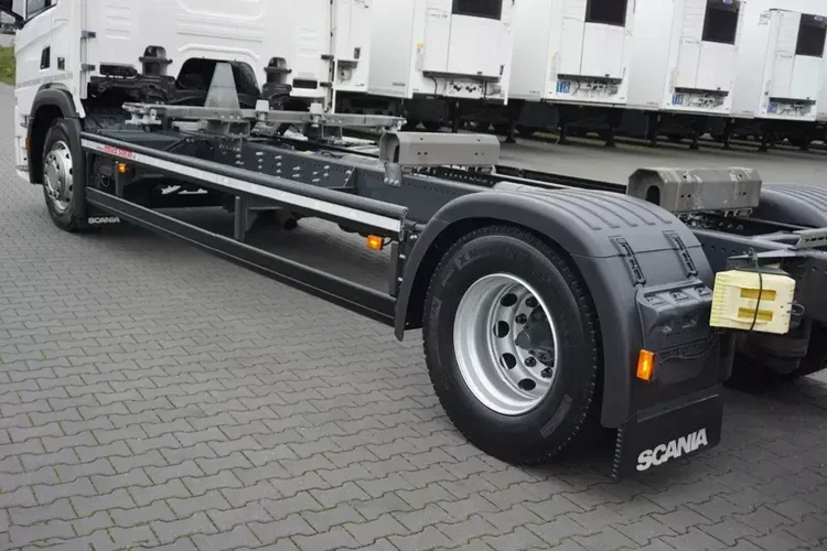 Scania / P 410 / E 6 / BDF + WINDA / 7.15 , 7.45, 7.82 M / RETARDER zdjęcie 25