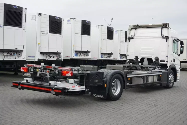 Scania / P 410 / E 6 / BDF + WINDA / 7.15 , 7.45, 7.82 M / RETARDER zdjęcie 6