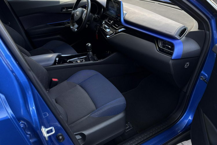 Toyota C-HR 1.2 T 116KM DYNAMIC, salon Polska, gwarancja zdjęcie 14