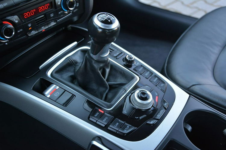 Audi A4 2.0TDI(143KM)BI-Xenon Ledy Skóry Navi MMI Klimatronic 2xParktr Chrom zdjęcie 26
