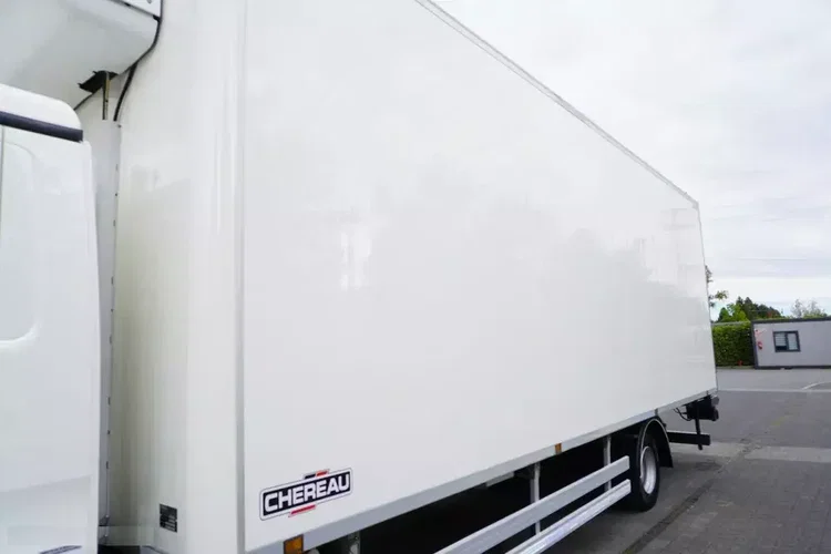 MAN TGL 12.190 / Chłodnia Chereau 18 PAL Bitemperatura / Thermoking T-1200R / 100 tys. km zdjęcie 13
