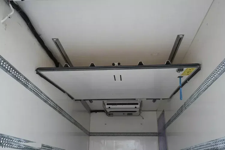 MAN TGL 12.190 / Chłodnia Chereau 18 PAL Bitemperatura / Thermoking T-1200R / 100 tys. km zdjęcie 17