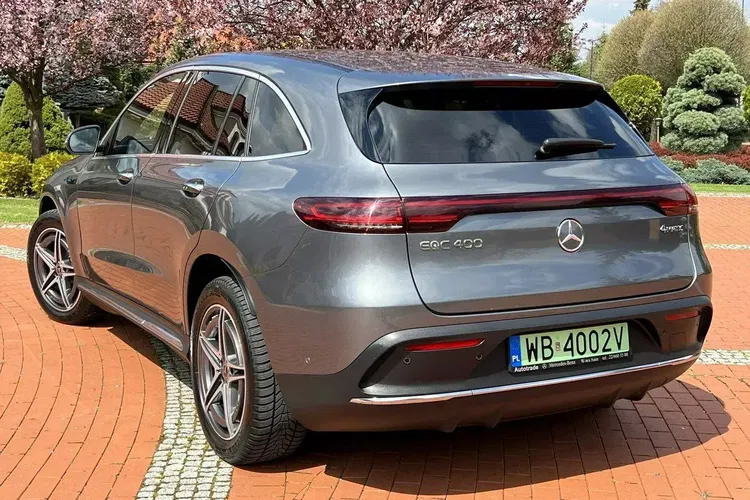 Mercedes eqc zdjęcie 14