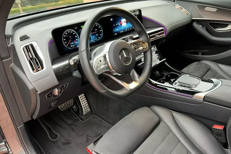 Mercedes eqc zdjęcie 19