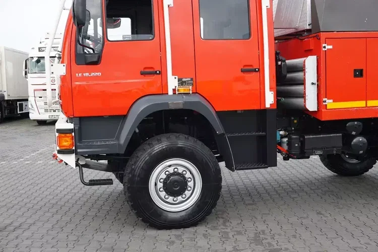 MAN / LE 220 / 4 X 4 / DOKA / STRAŻ POZARNA zdjęcie 26
