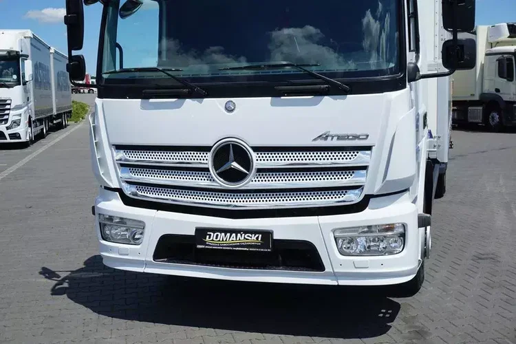 Mercedes ATEGO / 1524 / ACC / EURO 6 / IZOTERMA + WINDA / 16 PALET zdjęcie 23