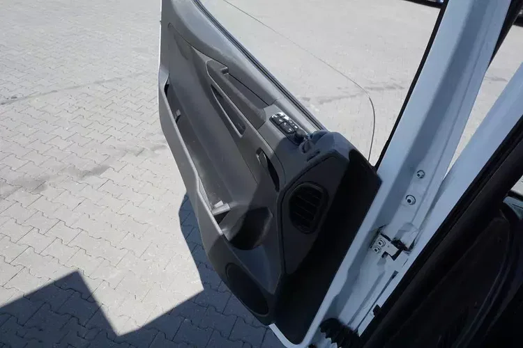 Mercedes ATEGO / 1524 / ACC / EURO 6 / IZOTERMA + WINDA / 16 PALET zdjęcie 34