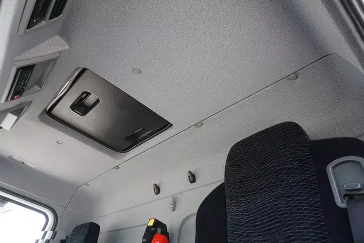 Mercedes ATEGO / 1524 / ACC / EURO 6 / IZOTERMA + WINDA / 16 PALET zdjęcie 37