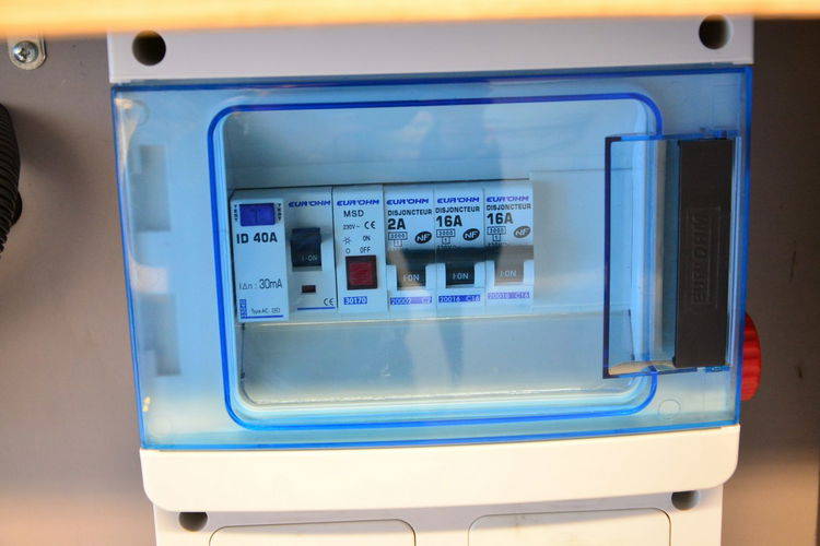 Renault Master sredniak L2H2 3 osobowy lift pełna opcja zdjęcie 12