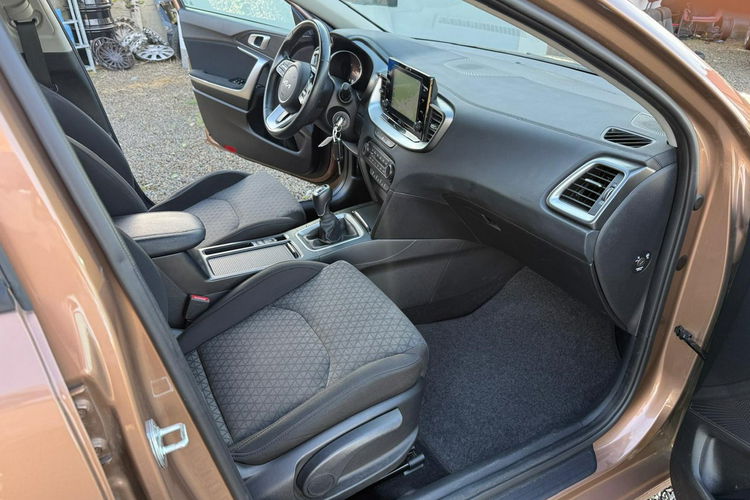 Kia Cee'd navi, kamera, klimatronic, gwarancja zdjęcie 15