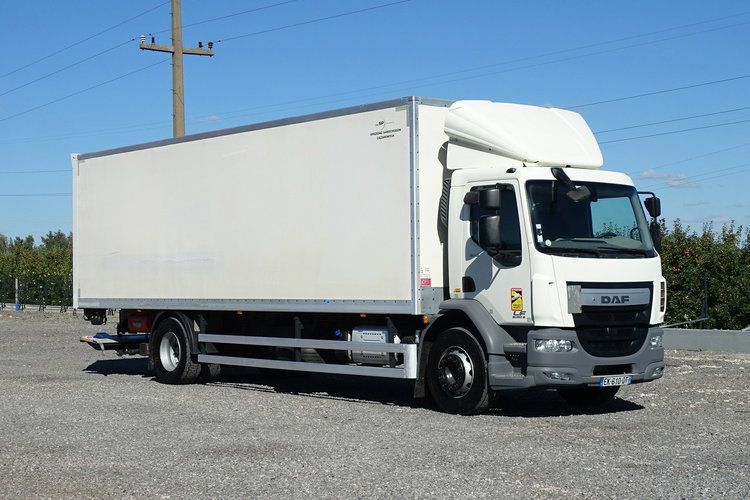 DAF LF 320 Kontener Sprowadzony Euro 6 Winda Klima , Blokada Mostu , Książka Serwisowa , Poduszki, Aktywny Tempomat zdjęcie 2
