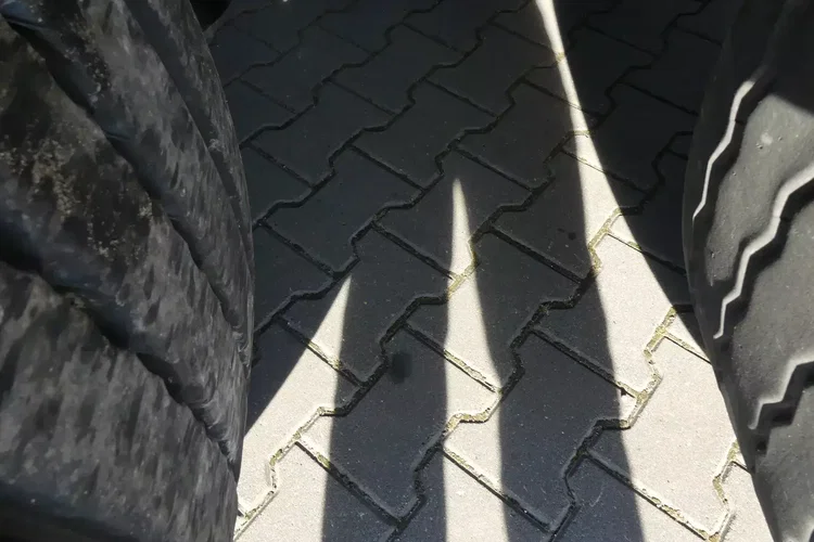 Krone FIRANKA / OŚ PODNOSZONA / IDEALNY STAN / zdjęcie 18