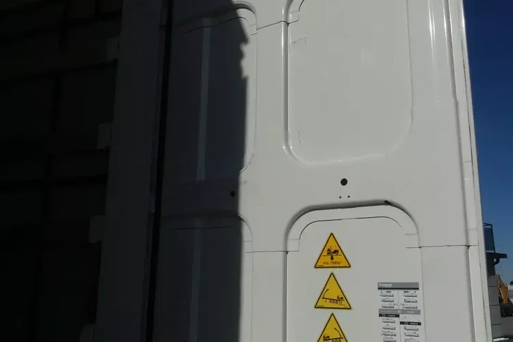 Krone FIRANKA / OŚ PODNOSZONA / IDEALNY STAN / zdjęcie 27