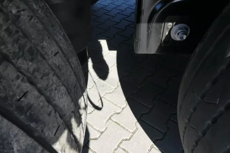 Krone FIRANKA / OŚ PODNOSZONA / IDEALNY STAN / PALECIARA / zdjęcie 18