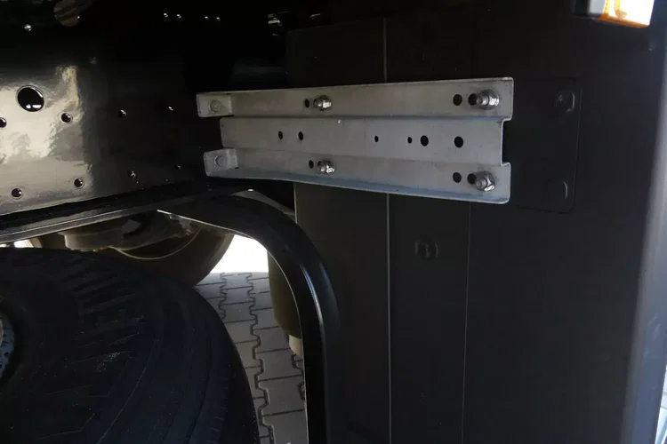 Krone FIRANKA / OŚ PODNOSZONA / IDEALNY STAN / PALECIARA / zdjęcie 23