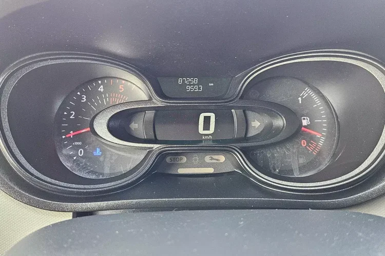 Renault Trafic L2H1 54999zł NETTO 1.6dCi/120KM zdjęcie 23