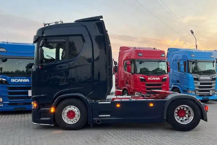 Scania S500 z Niemiec full opcja hydraulika skóry alcoa navi full led 6x poduszek zdjęcie 20