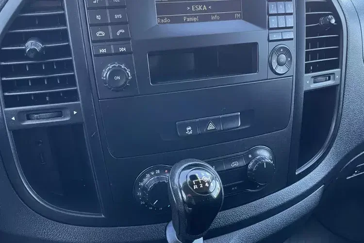 Mercedes VITO zdjęcie 8